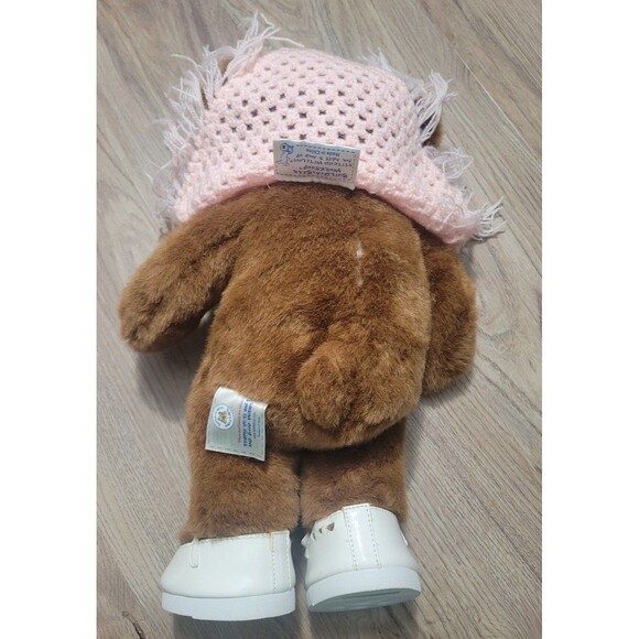 Build a bear Brown Bear with Grandma Knit Pink Shawl poncho Shoes extra clothes - Picture 3 of 5